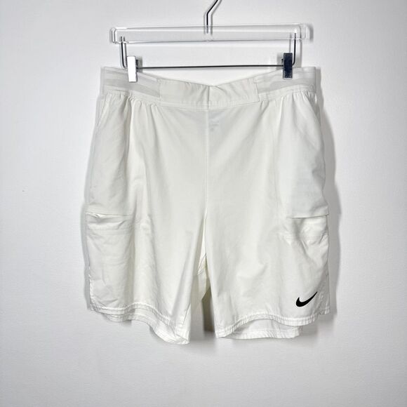 Nike Men’s Size XL White Dri-Fit Standard Fit Tennis Athletic Shorts - Picture 2 of 9